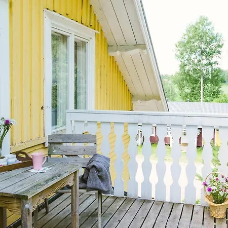 بيت ريفي Riihon Majatalo