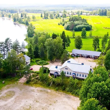 بيت ريفي Riihon Majatalo